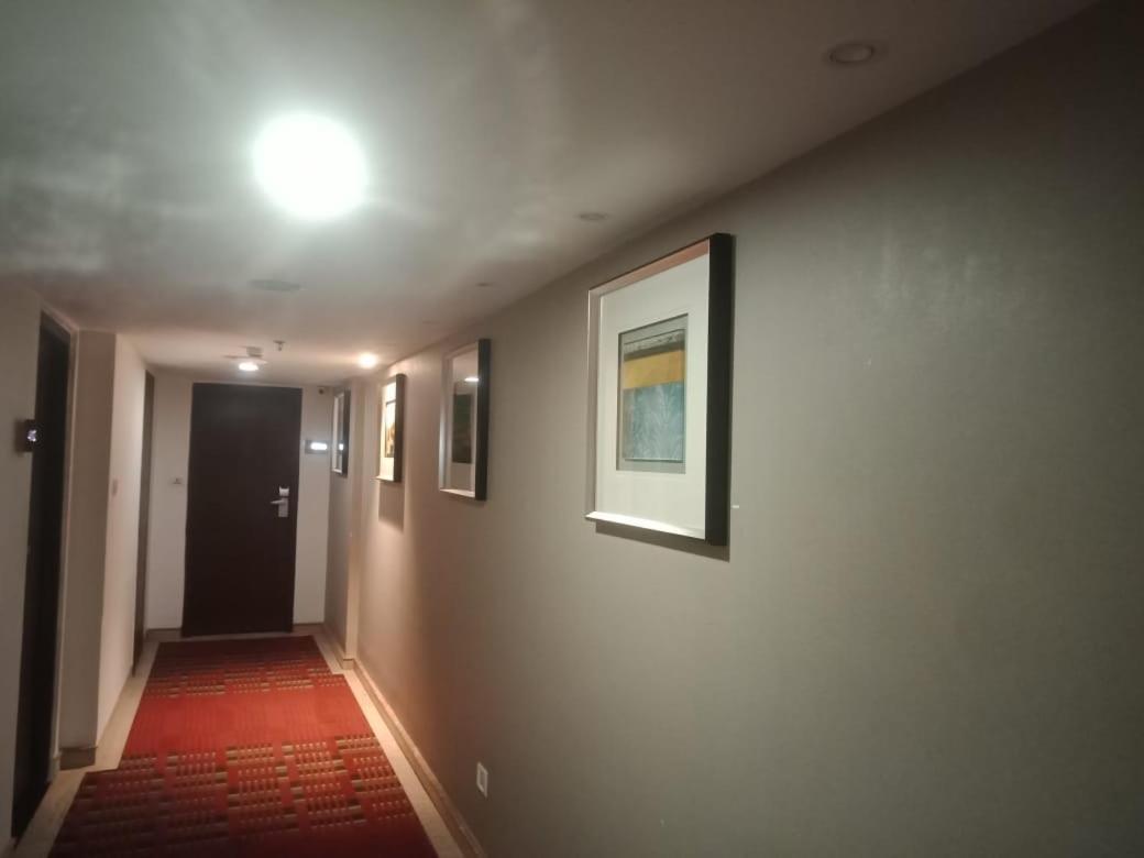 היידראבד Blossom Rooms Hotel Vashishtha - Free Lunch Or Dinner- Free Breakfast מראה חיצוני תמונה